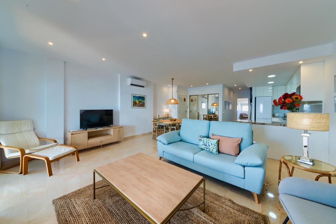 Holidays2Fuengirola Duplex With Stunning Sea View, Terraces,1St Line Beside Port Εξωτερικό φωτογραφία