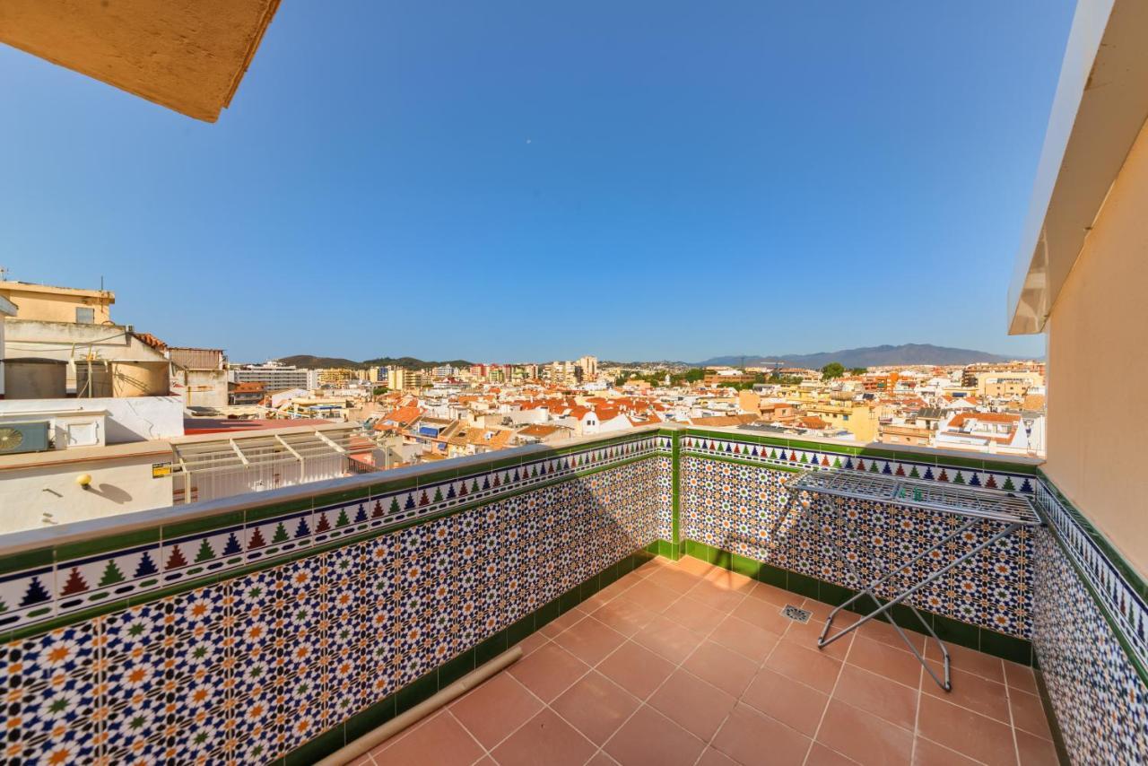 Holidays2Fuengirola Duplex With Stunning Sea View, Terraces,1St Line Beside Port Εξωτερικό φωτογραφία