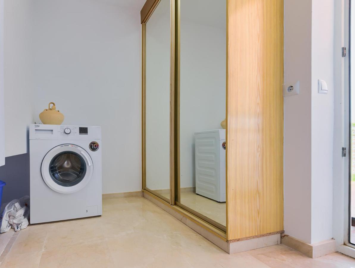 Holidays2Fuengirola Duplex With Stunning Sea View, Terraces,1St Line Beside Port Εξωτερικό φωτογραφία